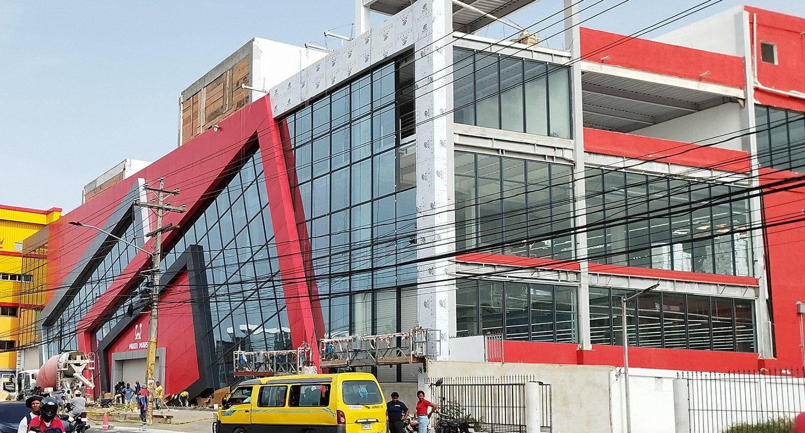 Fachada del nuevo Centro Comercial Multi Mars